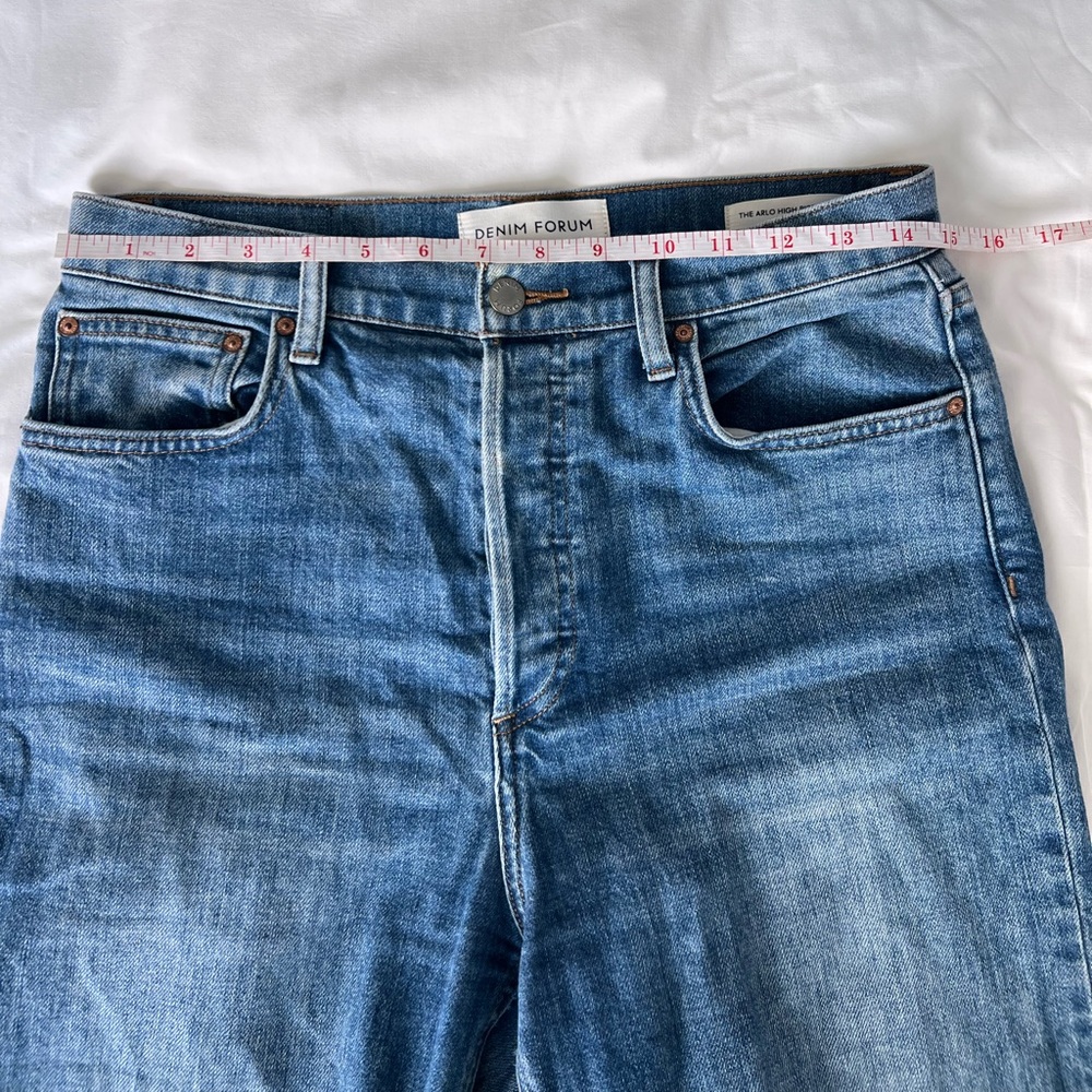 Aritzia Denim Forum Arlo High Rise Straight Jean in size 29. - Picture 8 of 9